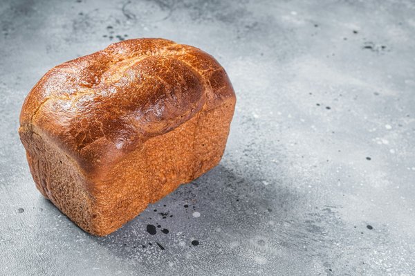 Comment réaliser une pâte à brioche moelleuse et parfumée pour des petits-déjeuners gourmands ?